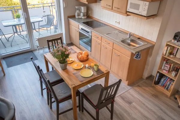 Hamburger Str. 24 FeWo Möwe 4 Sahlenburg - Küche / Küchenzeile