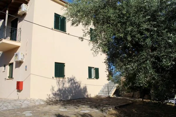 Hauptansicht  Anastassia OG