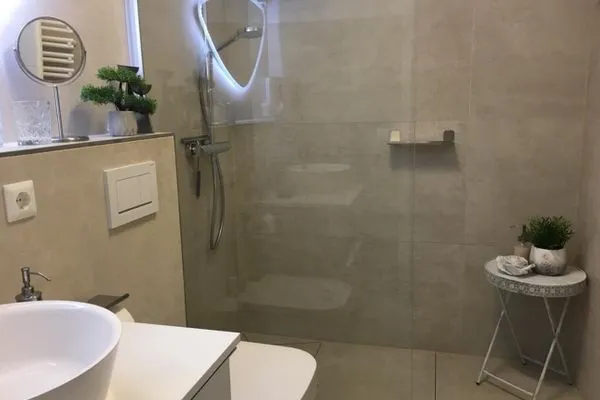 Haus Nordseebrandung FeWo A2.5 Sahlenburg - Badezimmer