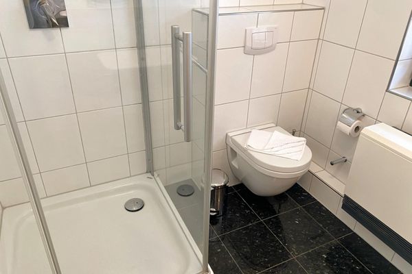 Badezimmer in der Doppelhaushälfte