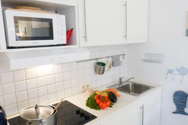 Küche in der Ferienwohnung Hopelfask in Süddorf auf Amrum Hüs Sanskiin Ferienwohnung *Hopelfask*