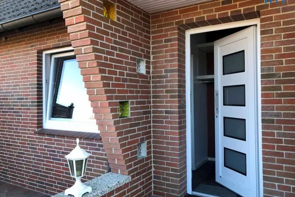 Fassade / Eingang Haus Seemöwe Ferienwohnung Nordstrand