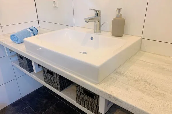 Badezimmer mit Dusche  Strandhaus Pilgrim