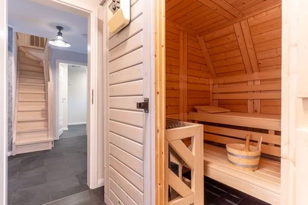 Reetdachhaus Steuerbord & Backbord Reetdachhaus Sandhus Backbord SPO Dorf - 