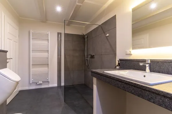 Reetdachhaus Steuerbord & Backbord Reetdachhaus Sandhus Backbord SPO Dorf - 