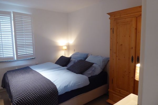  App. Auerhahn im "Schmugglerhus" Wieck - Schlafzimmer