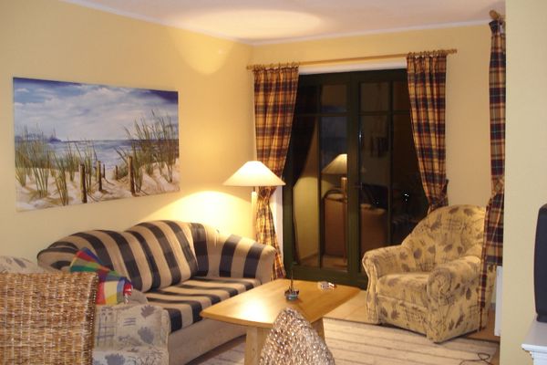 Boddenparadies - Imme Wieck - Wohnzimmer