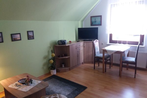  Kleine Fewo 2  - Wohnzimmer