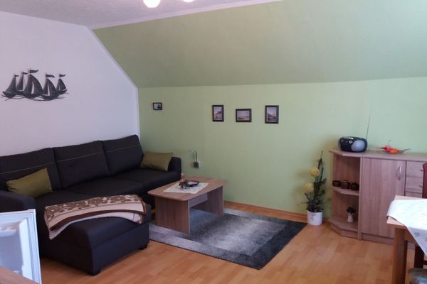  Kleine Fewo 2  - Wohnzimmer