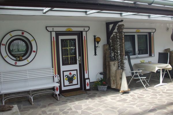  Koje Born - Fassade / Eingang