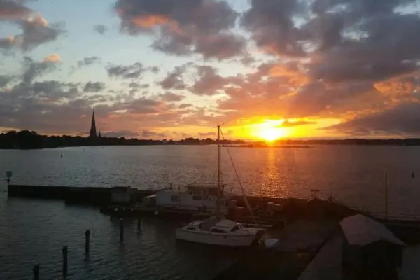 Meerblick  Ferienwohnung Schleiloge mit Panoramablick auf die Schlei
