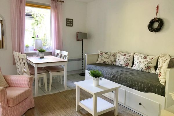 Wohnbereich mit Schlafsofa