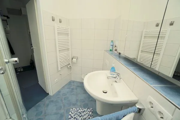 Badezimmer  Ferienwohnung Schleiloge mit Panoramablick auf die Schlei