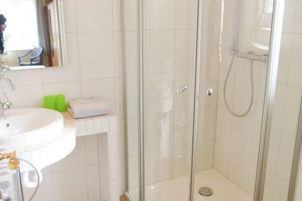 Dusche  Bungalow *Ual Welhüs*