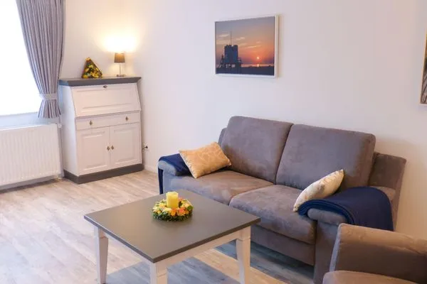 Couch  Bungalow *Ual Welhüs*