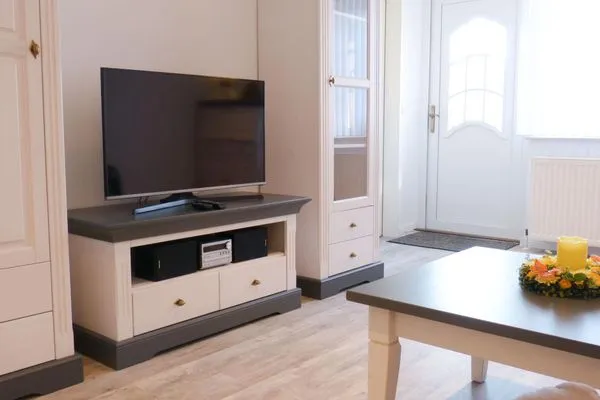 TV Gerät  Bungalow *Ual Welhüs*