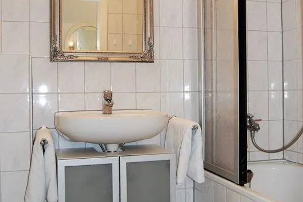 Badezimmer Haus Gorch Fock Ferienwohnung Meerwooge