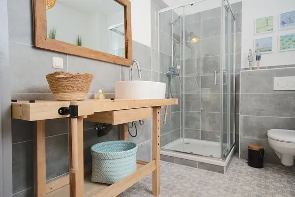 Badezimmer  Einladende Ferienunterkunft 'Tischlerhaus' im Herzen von Schleswig