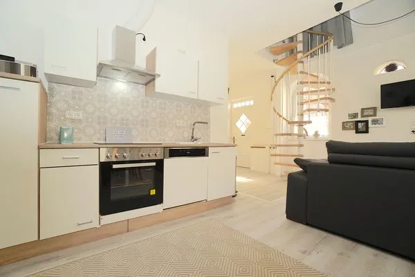 Küche / Küchenzeile  Einladende Ferienunterkunft 'Tischlerhaus' im Herzen von Schleswig