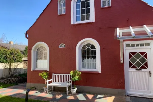 Fassade / Eingang  Einladende Ferienunterkunft 'Tischlerhaus' im Herzen von Schleswig
