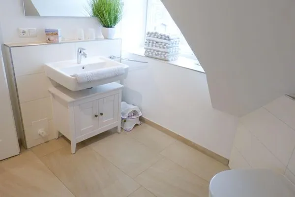 Waschbecken in der Ferienwohnung Seepferdchen in Süddorf auf Amrum Heidehüs Friesenhaushälfte *Seepferdchen*