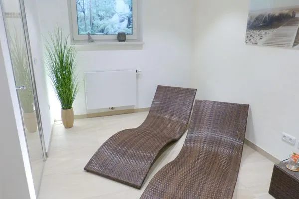 Liegen im Saunabereich der Ferienwohnung Seepferdchen in Süddorf auf Amrum Heidehüs Friesenhaushälfte *Seepferdchen*