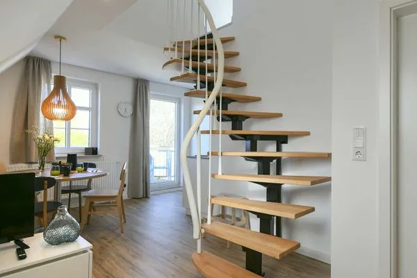 Treppe in das Obergeschoss Haus am Dorfbrunnen Ferienwohnung Meer