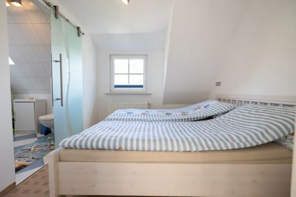 Schlafzimmer Haus Waltraud Ferienwohnung „Spelkasje"