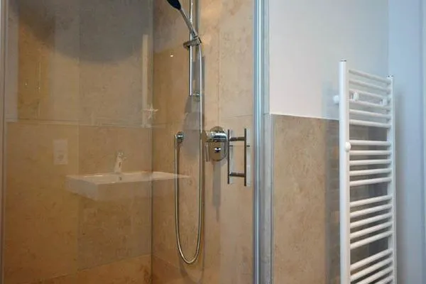 Badezimmer Achterhus Ferienwohnung Inseltraum