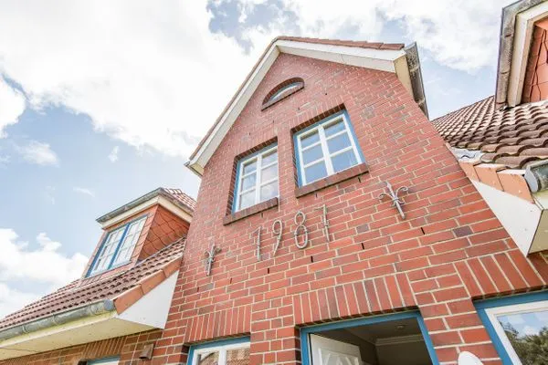 Fassade / Eingang  Peethuus