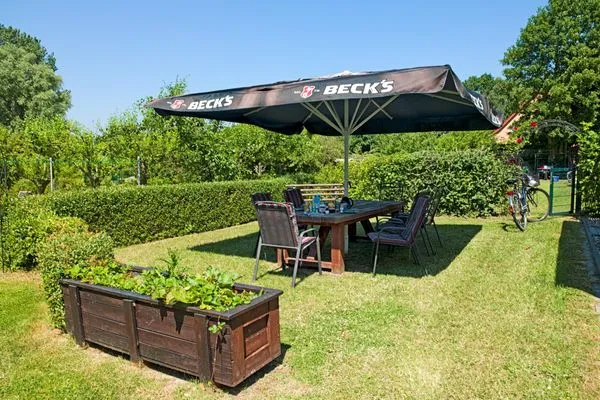 Gartenblick Ferienanlage Pfeiffer Haus Strandrose