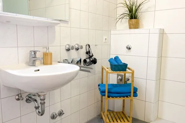 Haus Nordseebrandung FeWo B1.2 Sahlenburg - Badezimmer