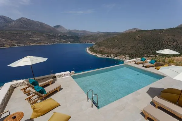 Pool  Ermis-Apea Villas