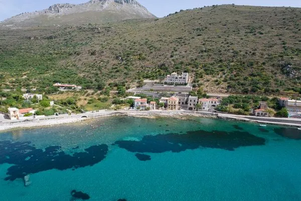 Limeni  Ermis-Apea Villas