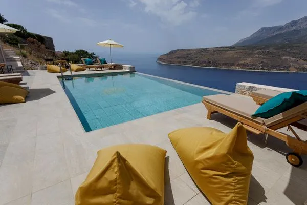 Pool  Poseidon-Apea Villas