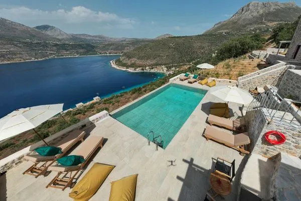 Pool  Aris-Apea Villas