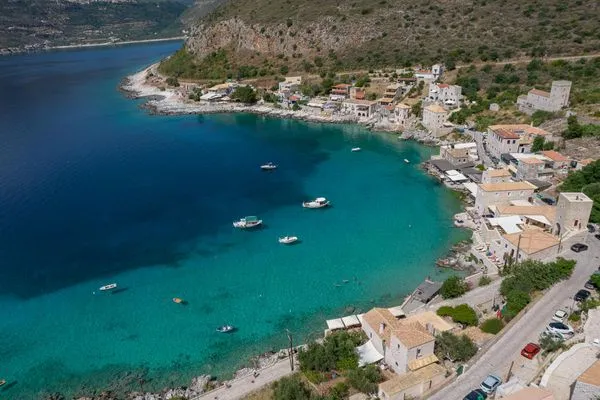 Limeni  Aris-Apea Villas