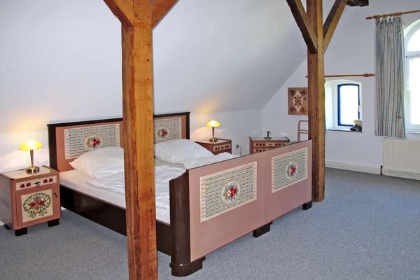  Ferienhaus " Alte Grundschule Berdum" Berdum - Schlafzimmer