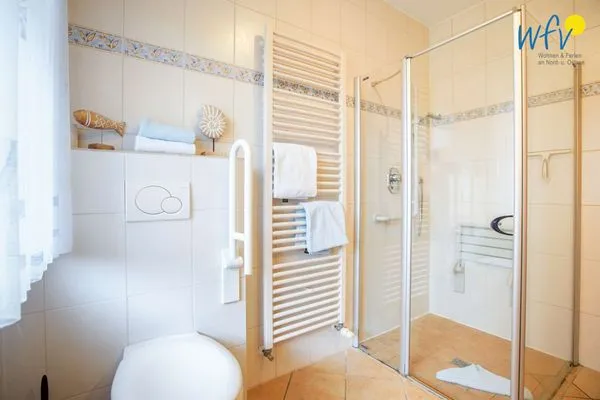 Badezimmer Traumschiff Borkum Ferienwohnung 1
