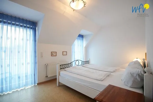 Schlafzimmer Traumschiff Borkum Ferienwohnung 3