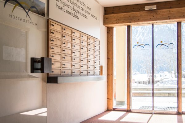 Chesa Munteratsch 2-Zimmerwohnung 301 Typ E Silvaplana - -img.tag.facade_entrance-