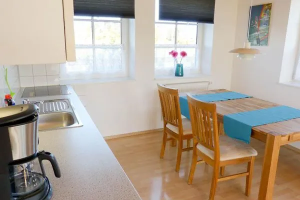 Essplatz in der Ferienwohnung At Nuurdlacht in Nebel auf Amrum Haus Nordlicht Ferienwohnung *At Nuurdlacht*