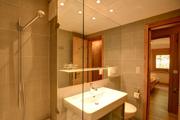 Chesa Munteratsch 2-Zimmerwohnung 101 Typ E Silvaplana - Bathroom