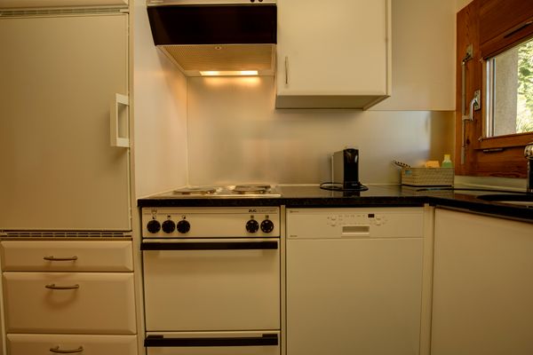 Chesa Munteratsch 2-Zimmerwohnung 101 Typ E Silvaplana - Kitchen