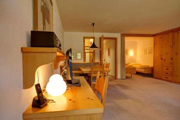 Chesa Munteratsch 1 1/2-Zimmerwohnung 204 Typ D Silvaplana - Living room