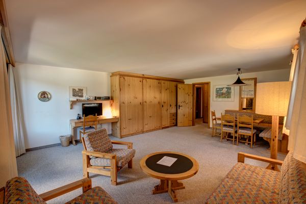 Chesa Munteratsch 2-Zimmerwohnung 201 Typ E Silvaplana - -img.tag.livingroom-