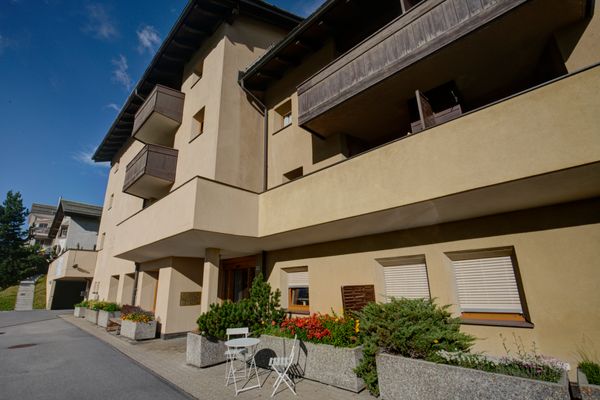 Chesa Munteratsch 2-Zimmerwohnung 301 Typ E Silvaplana - -img.tag.facade_entrance-