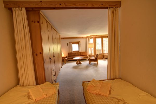 Chesa Munteratsch 1 1/2-Zimmerwohnung 509 Typ D Silvaplana - Living room
