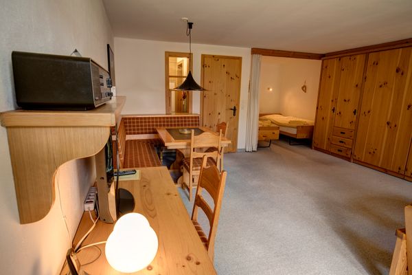 Chesa Munteratsch 1 1/2-Zimmerwohnung 509 Typ D Silvaplana - Living room