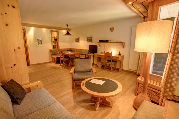 Chesa Munteratsch 1-Zimmerwohnung 107 Typ B Silvaplana - -img.tag.livingroom-